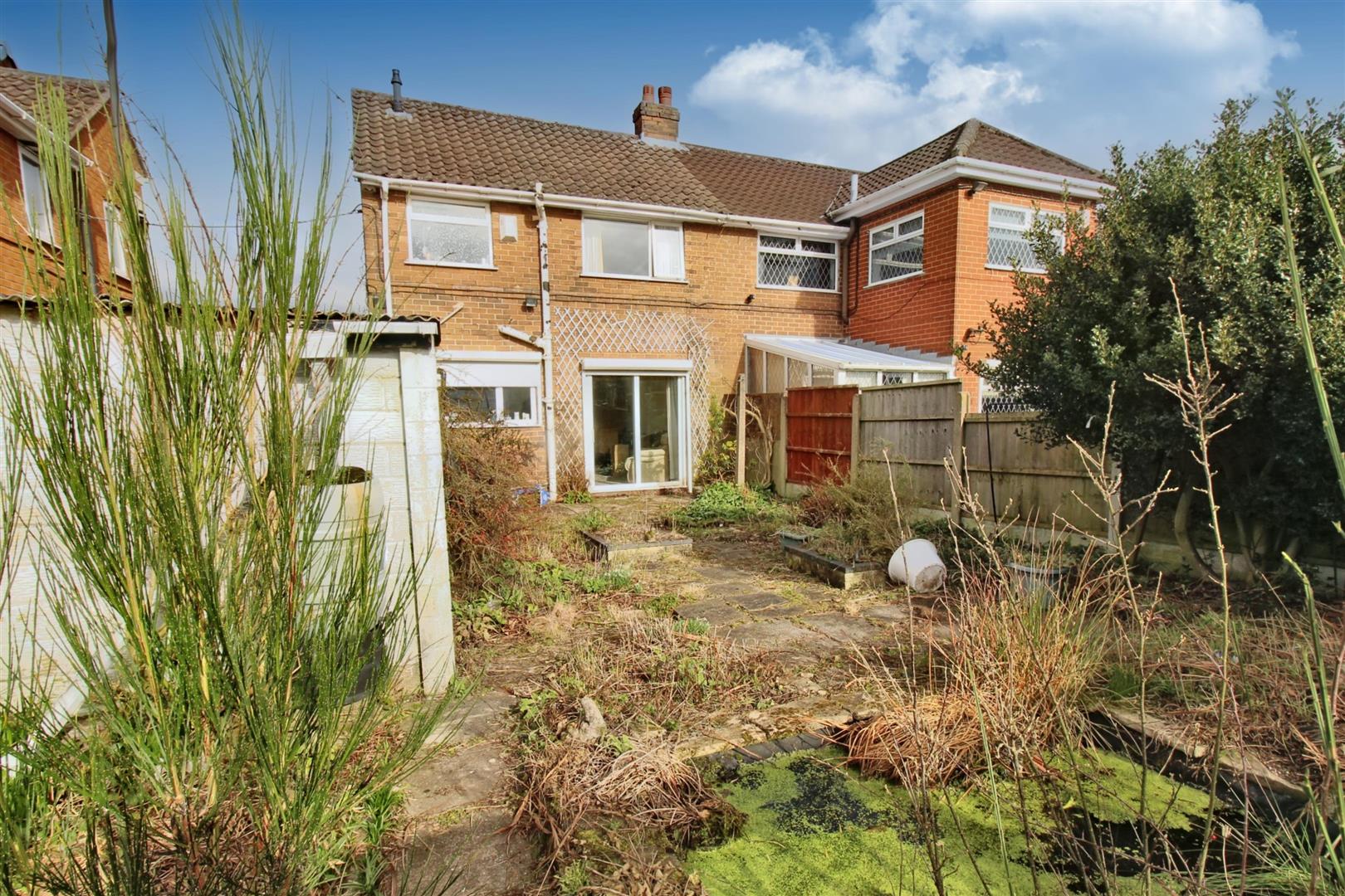 Field Avenue, Baddeley Green, Stoke-On-Trent